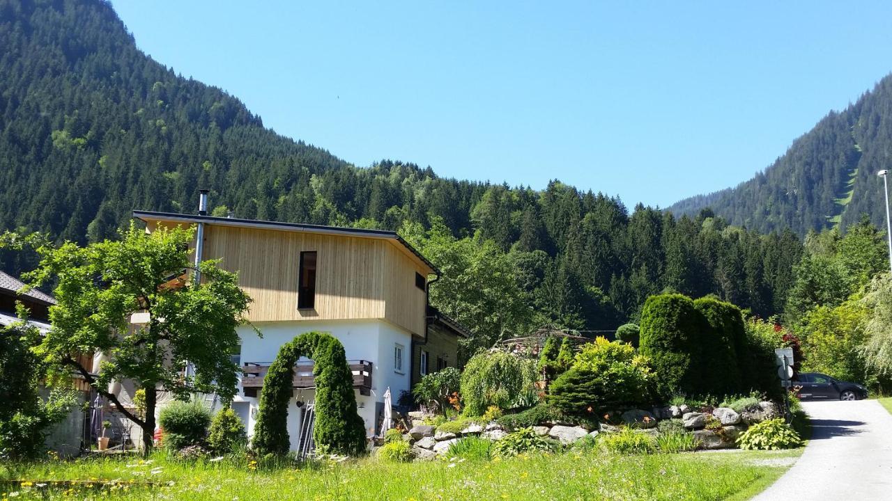Haus Idili Apartment Sankt Gallenkirch Bagian luar foto