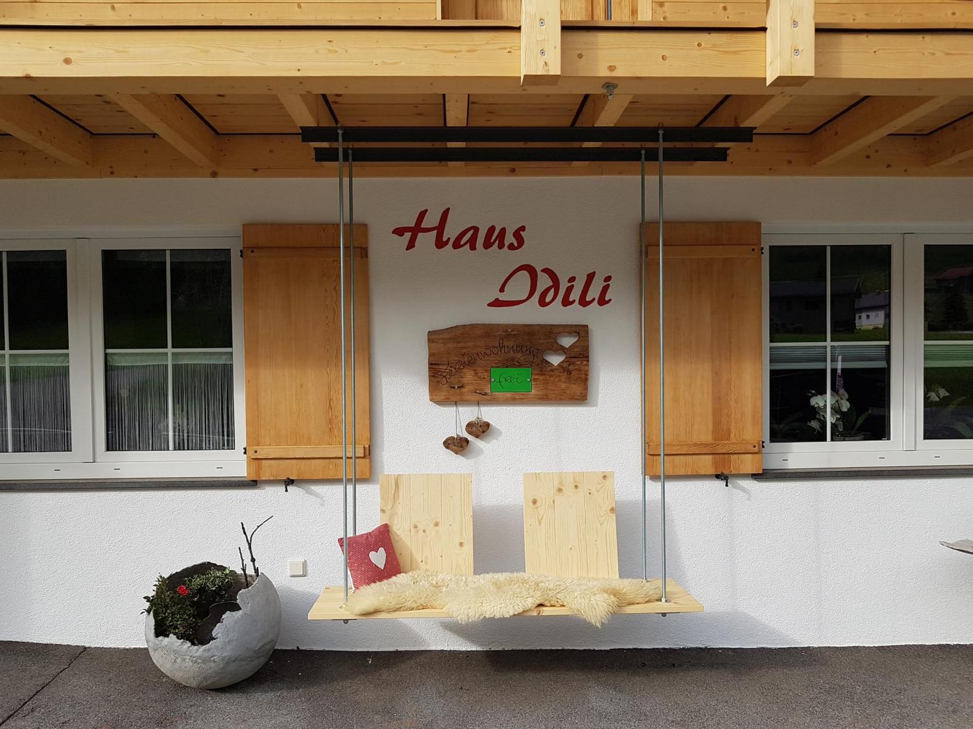 Haus Idili Apartment Sankt Gallenkirch Bagian luar foto